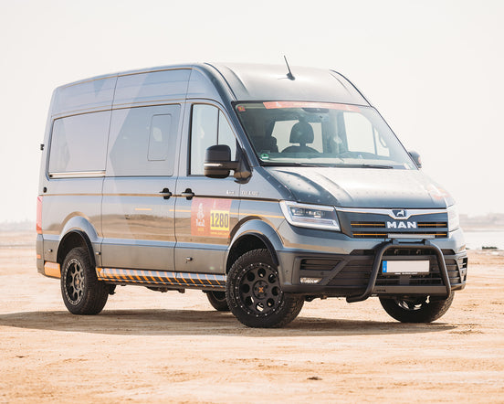 Black Front Bar for MAN TGE (Ø63)